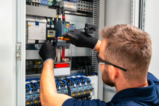 Best Circuit Breaker Repair  in Houghton, MI